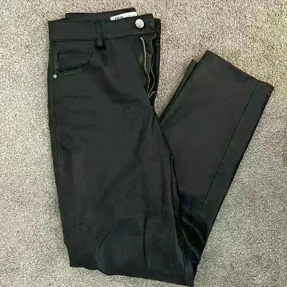 Zara Faux Leather Mom Fit Pants - Picture 10 of 15
